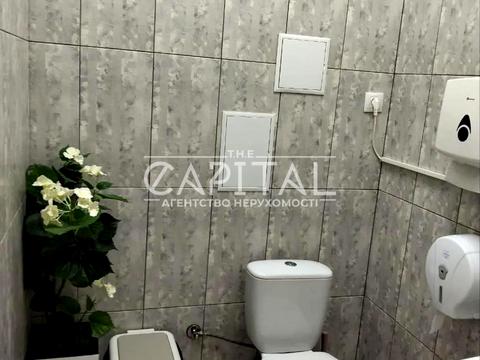 коммерческая по адресу Миколы Бажана просп., 17-А