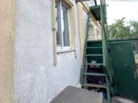 будинок за адресою Бориса Джонсона вул.