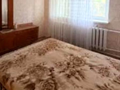 будинок за адресою Бориса Джонсона вул.