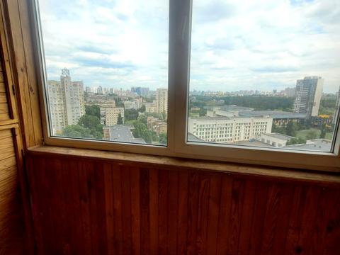 коммерческая по адресу Борщаговская ул., 145