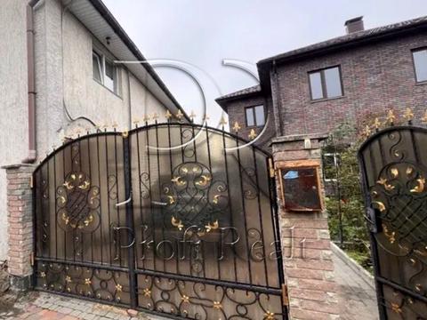 дом по адресу Октябрьская ул. (Жовтнева)