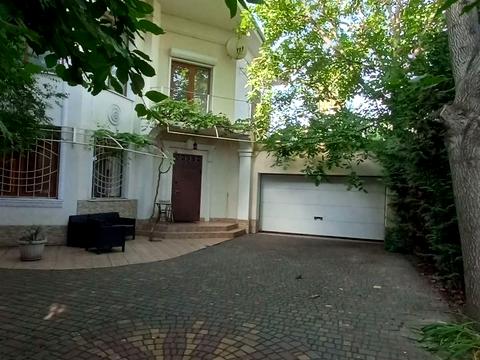 дом по адресу Леся Курбаса ул. (Петрашевского), 14