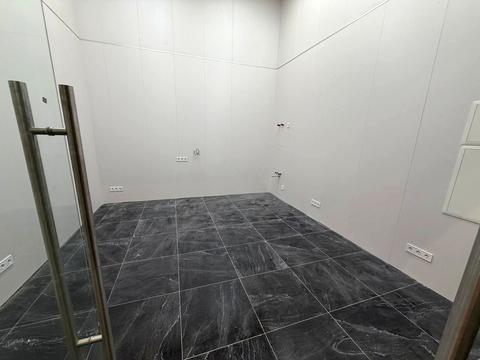 комерційна за адресою Миколи Бажана просп., 17-А