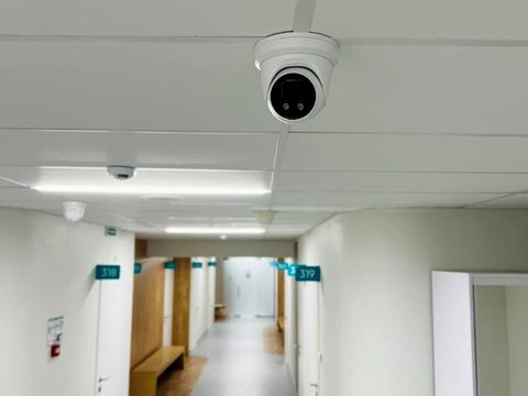 комерційна за адресою Залізнична вул., 7А