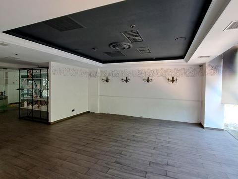 коммерческая по адресу Красный пер., 12