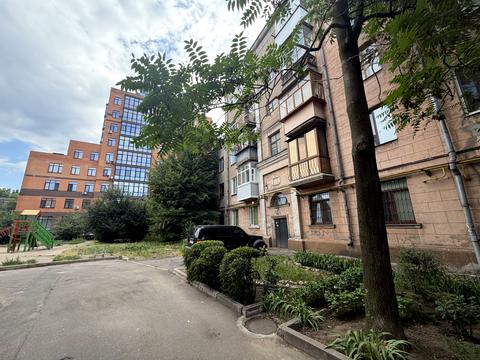 квартира за адресою Металургів просп., 8