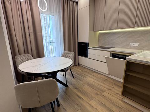 квартира за адресою Краснова вул., 1-В