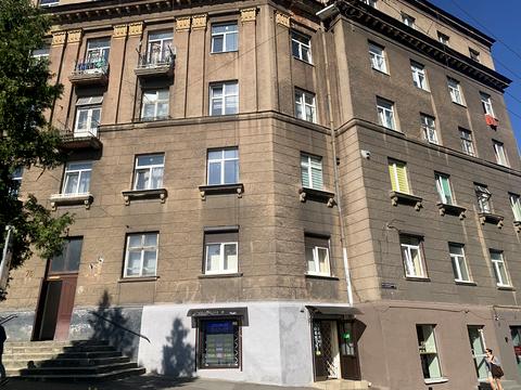 комерційна за адресою Героїв УПА вул., 76