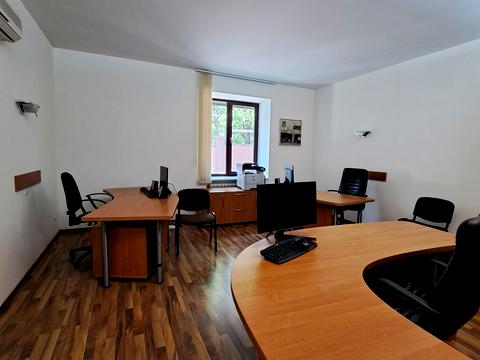 комерційна за адресою Гетьмана Сагайдачного бульв. (Лідерсівський), 9А