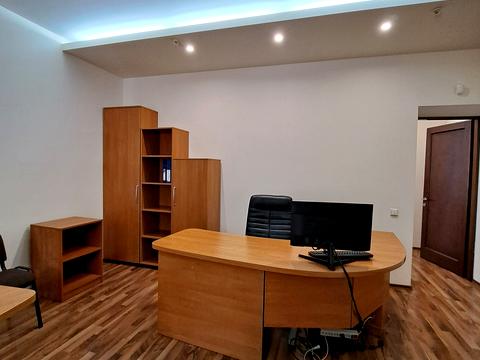 комерційна за адресою Гетьмана Сагайдачного бульв. (Лідерсівський), 9А