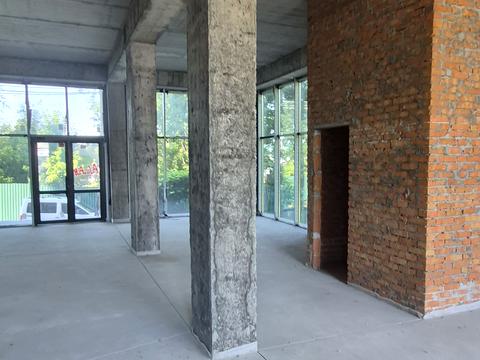 комерційна за адресою Київський Шлях вул., 102