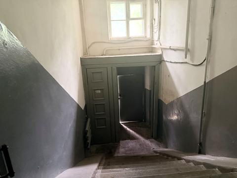 комерційна за адресою Кропивницького вул., 18