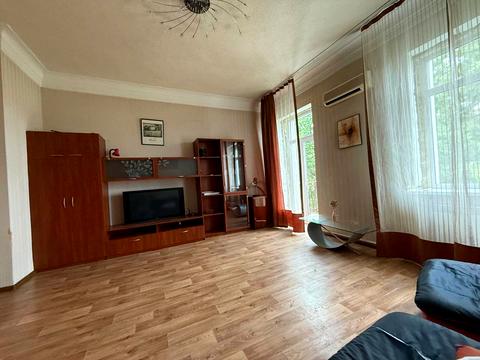 квартира за адресою Дмитра Яворницького просп. (Карла Маркса), 77