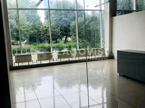 комерційна за адресою Митрополита Василя Липківського вул. (Урицького), 1