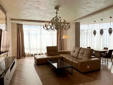 квартира по адресу Болсуновская ул. (Сергея Струтинского), 2