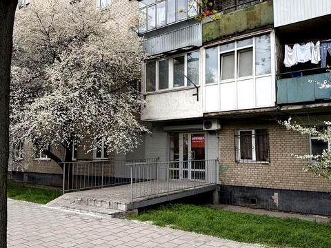 комерційна за адресою Городоцька вул., 211