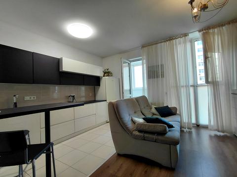 квартира по адресу Сім'ї Кульженків ул. (Петра Дегтяренка), 37