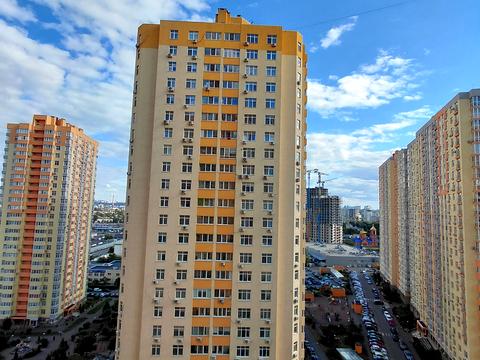 квартира по адресу Сім'ї Кульженків ул. (Петра Дегтяренка), 37