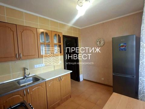 квартира за адресою Володимира Момота вул., 42
