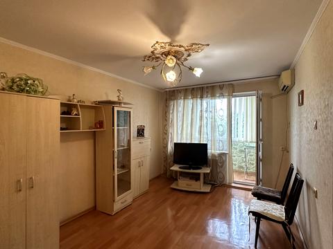квартира за адресою Князя Володимира Великого просп., 150