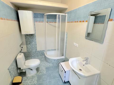 комерційна за адресою Одеса, Базарна вул., 95