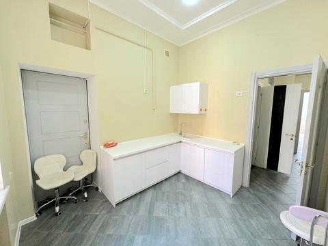 комерційна за адресою Одеса, Базарна вул., 95