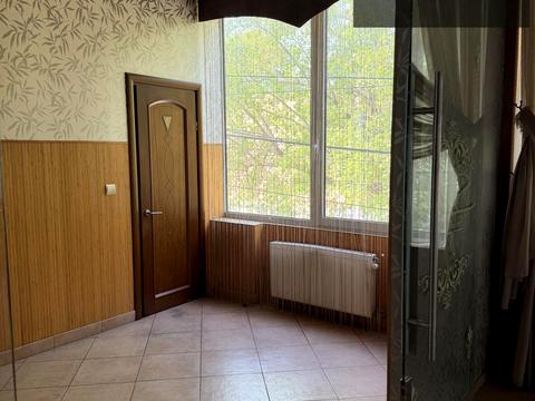 комерційна за адресою Минайська вул., 44