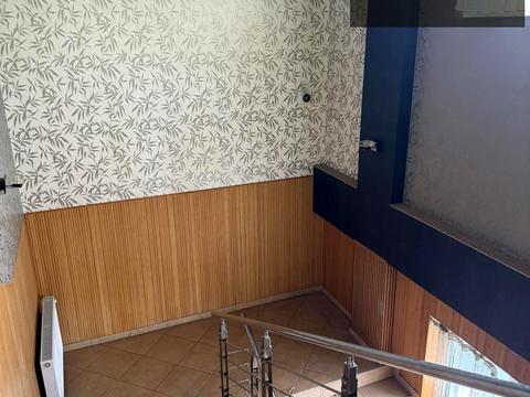 комерційна за адресою Минайська вул., 44