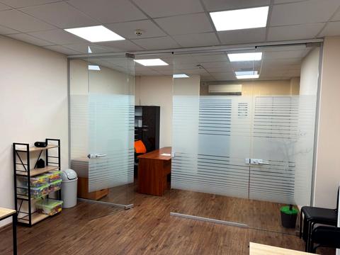комерційна за адресою Лоцманський узвіз, 28
