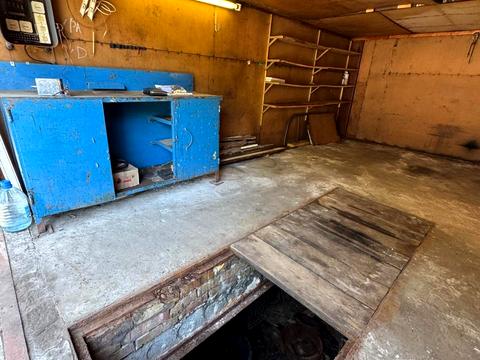 паркомісце за адресою Якова Гніздовського вул. (Магнітогорська), (Будинок 1)