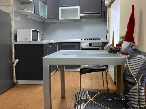 квартира за адресою Євгена Коновальця вул. (Щорса), 15 к1