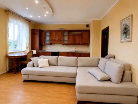 квартира по адресу Исполкомовская ул., 7