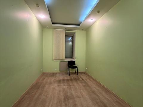 комерційна за адресою Пироговська вул., 19