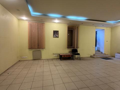 комерційна за адресою Пироговська вул., 19