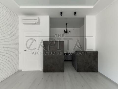 комерційна за адресою Кловський узвіз, 7a