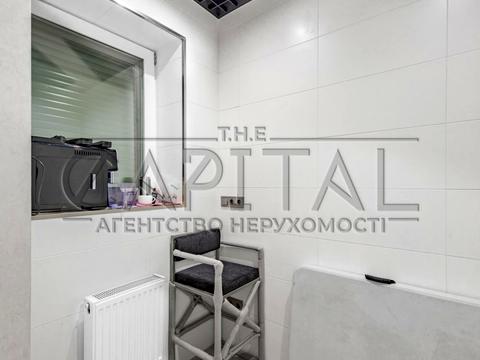 комерційна за адресою Миколи Соловцова вул., 2