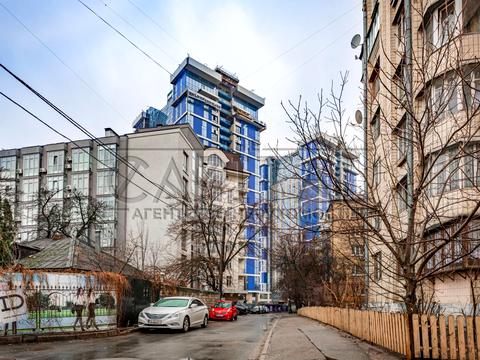 комерційна за адресою Миколи Соловцова вул., 2