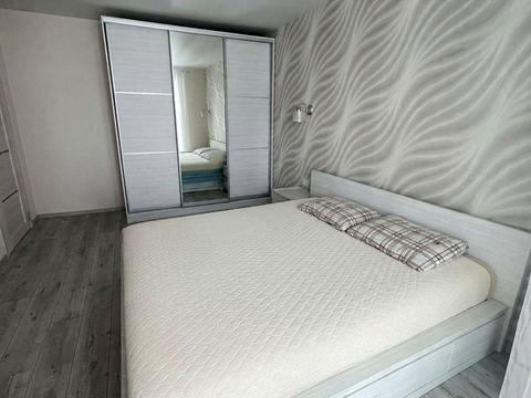 квартира за адресою Олекси Тихого пров., 4 к1