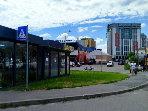 комерційна за адресою Соборна вул. (Петропавлівська), 4