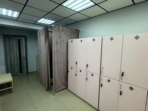комерційна за адресою Сім'ї Кульженків вул. (Петра Дегтяренка), 33