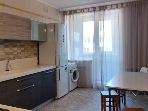 квартира за адресою Зоопаркова вул., 12