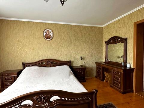 будинок за адресою с. Крихівці, садова