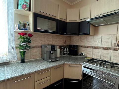 будинок за адресою с. Крихівці, садова