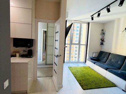 квартира за адресою Сім'ї Кульженків вул. (Петра Дегтяренка), 37