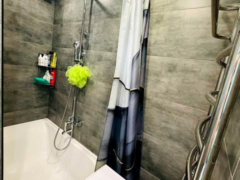 квартира за адресою Сім'ї Кульженків вул. (Петра Дегтяренка), 37