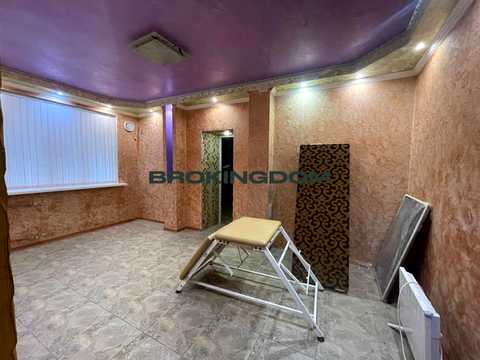 коммерческая по адресу Шовкуненка ул., 4