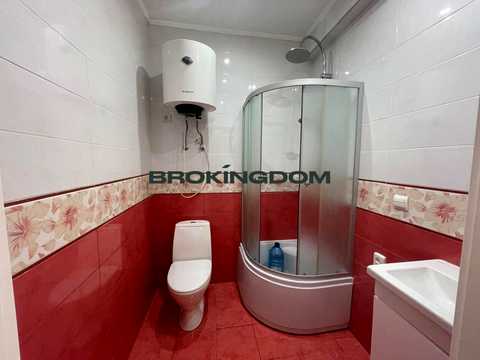 коммерческая по адресу Шовкуненка ул., 4