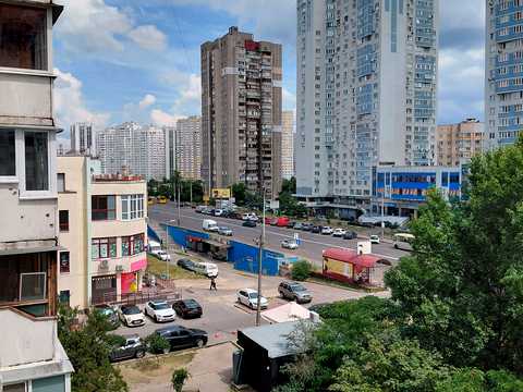 квартира по адресу Червоной Калины просп. (Владимира Маяковского), 89