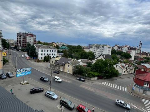 квартира по адресу Степана Бандеры ул., 10Б