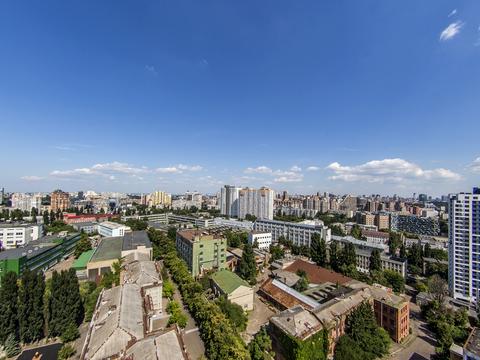 комерційна за адресою Київ, Кирило-Мефодіївська вул., 2